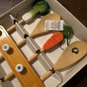 1984 Avon Gallery Originals “Vegetable Utensils” Set with Rack | Vintage Kitchen